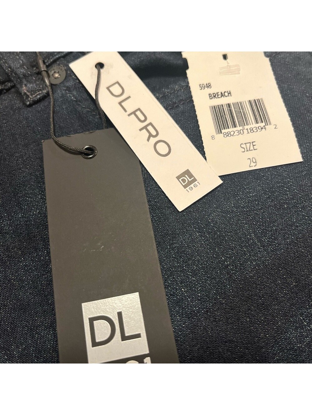 *NWT* DL1961 Avery Modern Straight Dark Blue Denim Jean - Picture 4 of 7